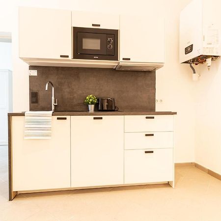 Apartment Landgutgasse Wina Bagian luar foto