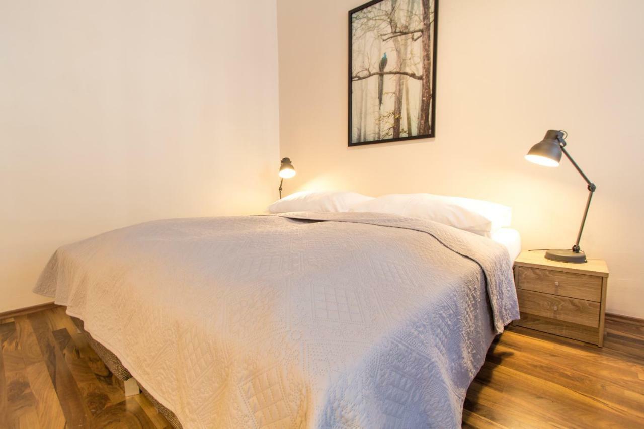 Apartment Landgutgasse Wina Bagian luar foto